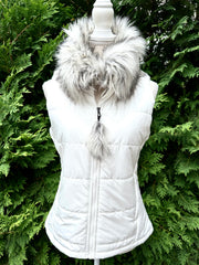 Blondie White Puffer Vest w Silver Fox Faux Fur (PFF White01)