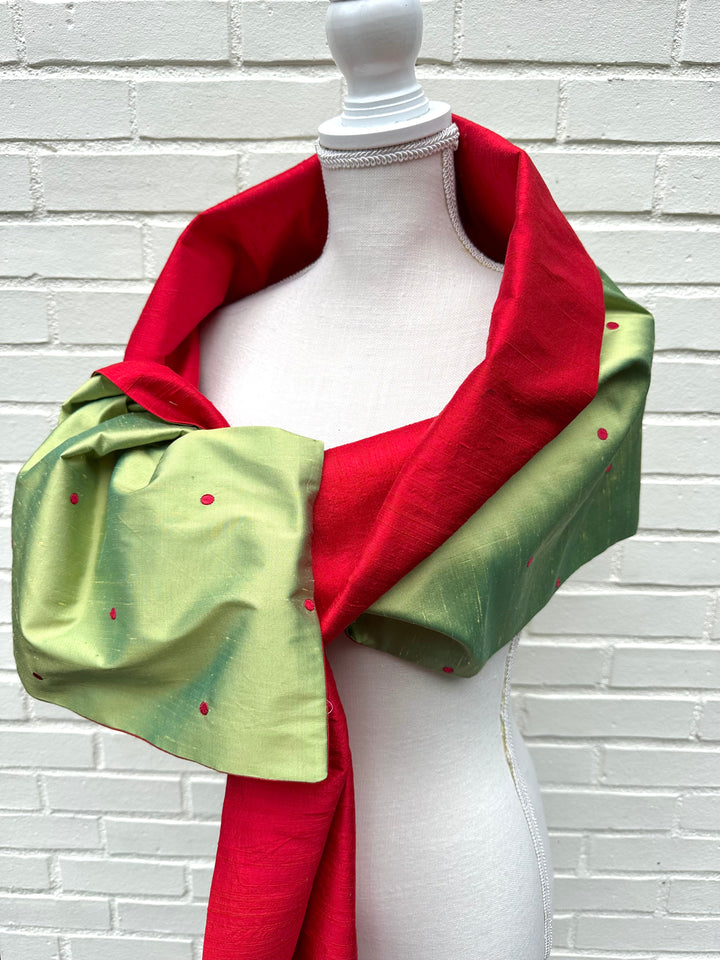 Silk Wrap in Red & Green w Red Dots (LW114)