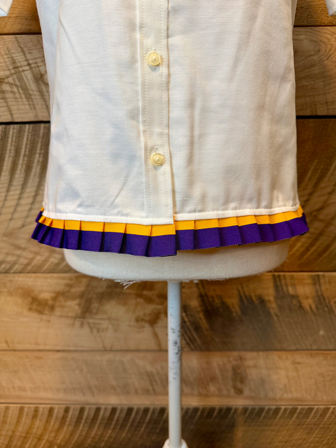 GAME DAY Ellie SS Ruffle Oxford - White w Purple & Gold Stripe Ribbon (GDE02)