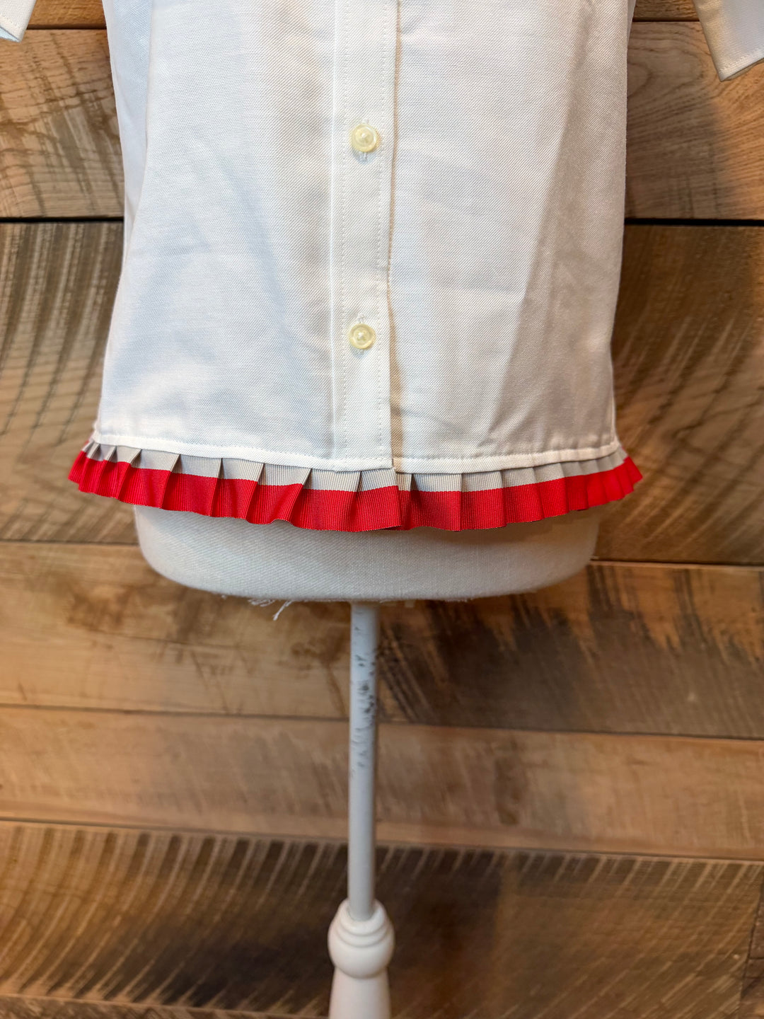GAME DAY Ellie SS Ruffle Oxford - White w Red & Grey Stripe Ribbon (GDE12)