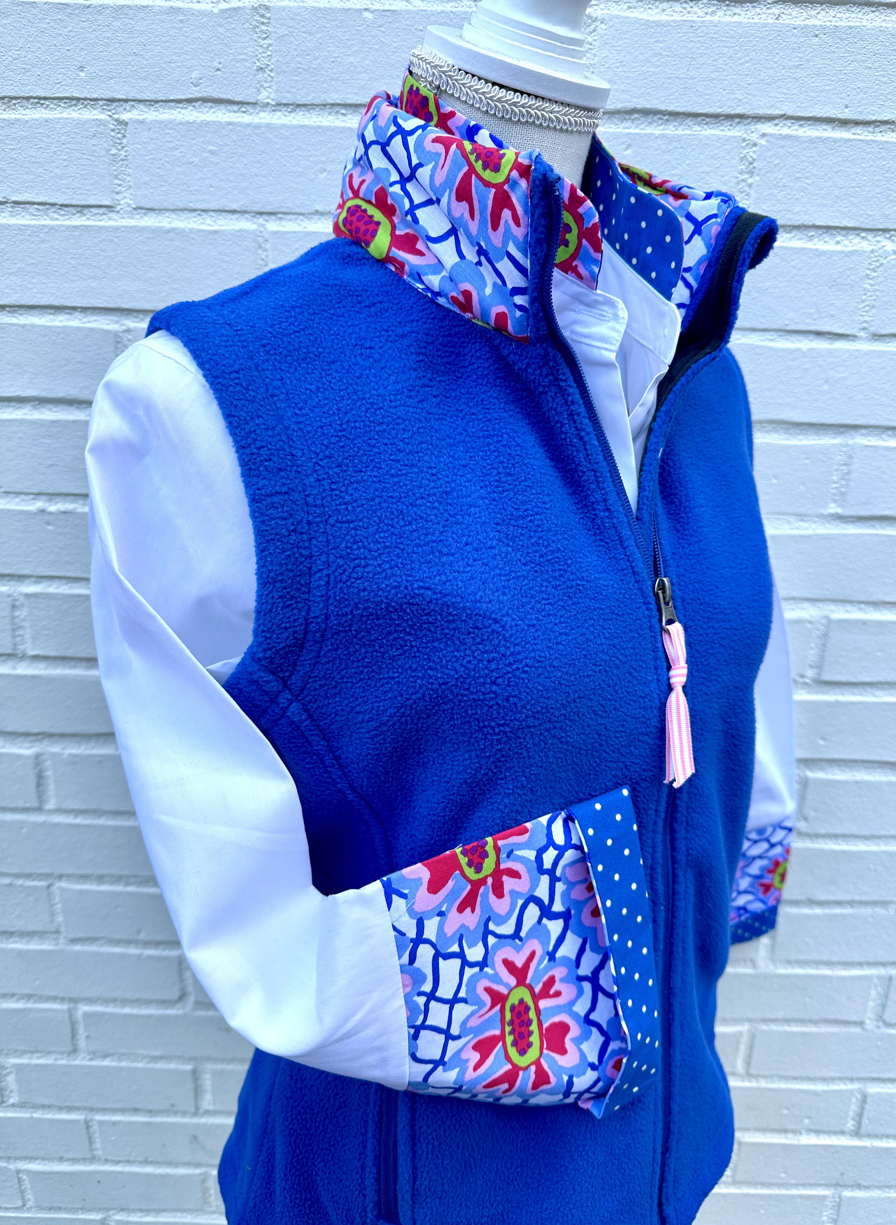 21SS PERVERZE Compact Crack Vest ベスト 美品 21SS PERVERZE Compact Crack Vest ベスト 美品 レディース