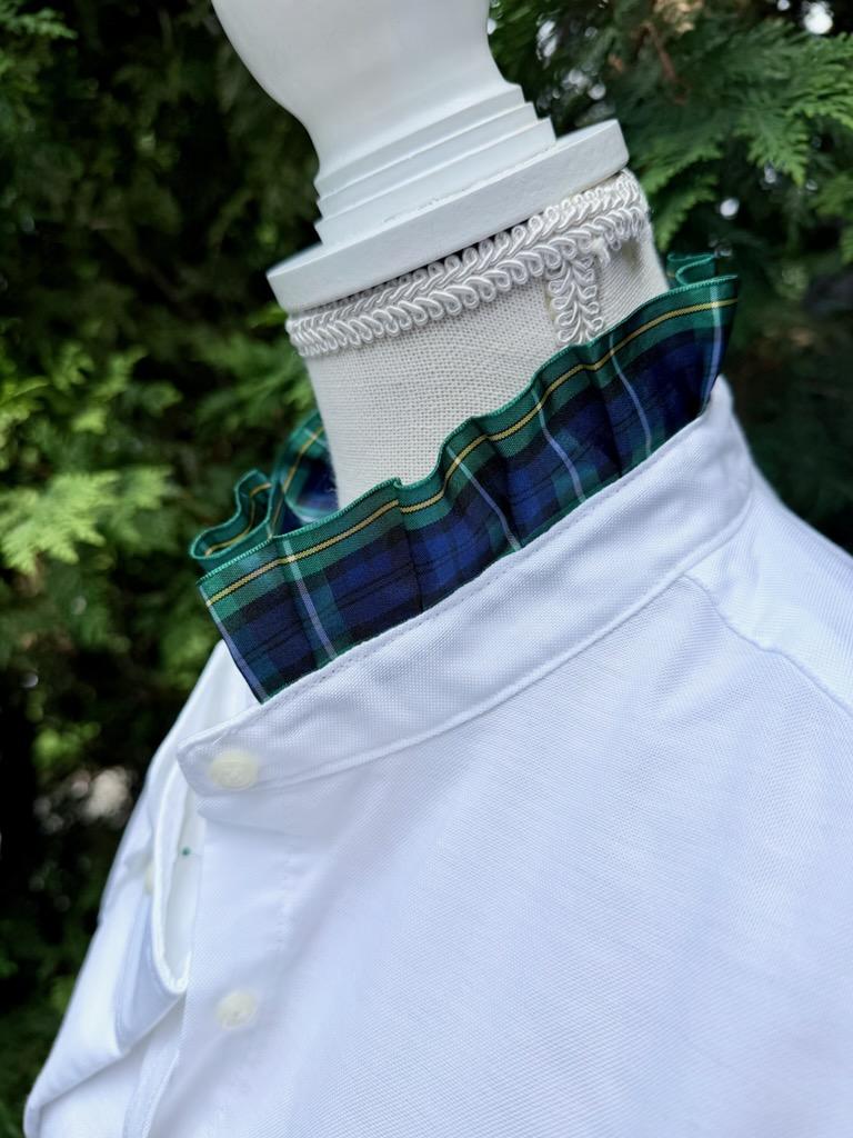 Mary Tyler Moore Holiday Ribbon Untucked Oxford  - White w Green Plaid Ribbon (MTM08)