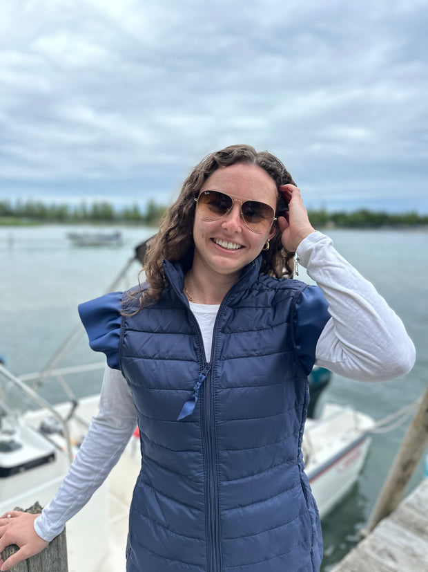 Navy puffer vest deals