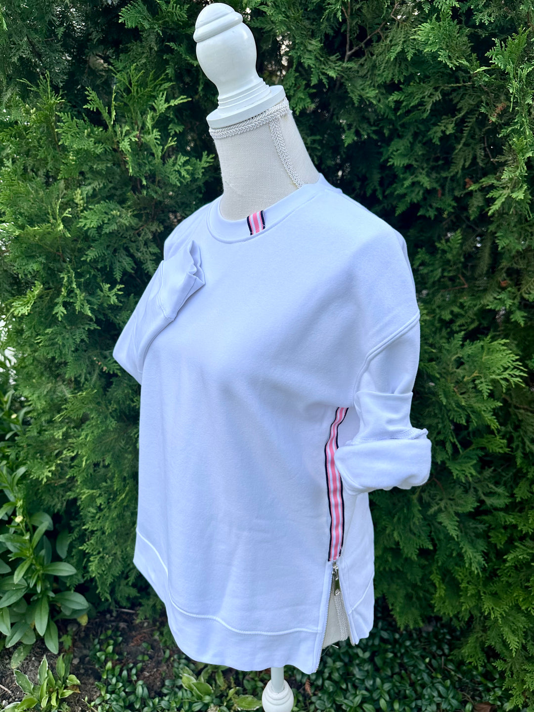 Danny Crew Neck Sweatshirt - White w Navy & Pink Stripe Ribbon (Danny12)