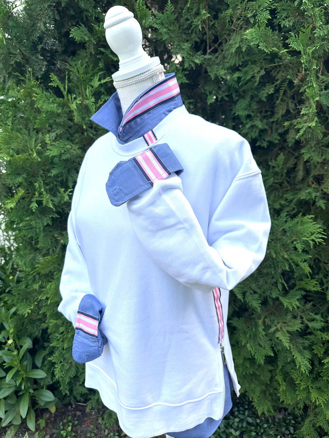 Danny Crew Neck Sweatshirt - White w Navy & Pink Stripe Ribbon (Danny12)