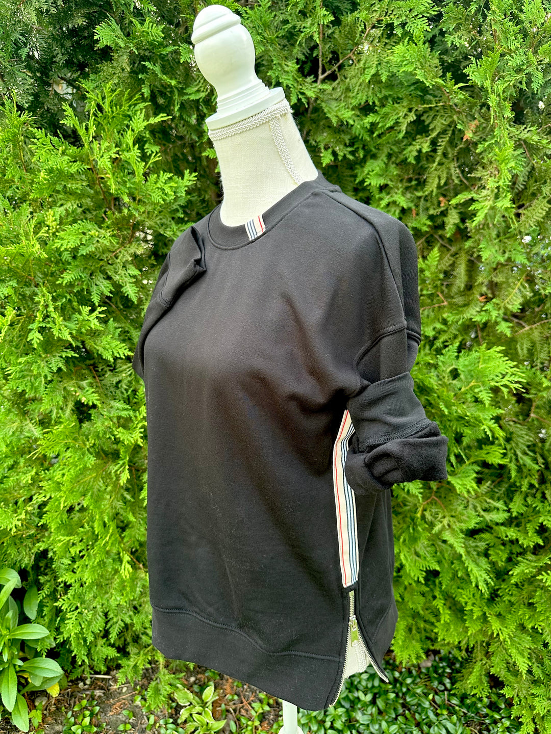 Danny Crew Neck Sweatshirt - Black w Khaki, Red & Black Stripe Ribbon (Danny10)