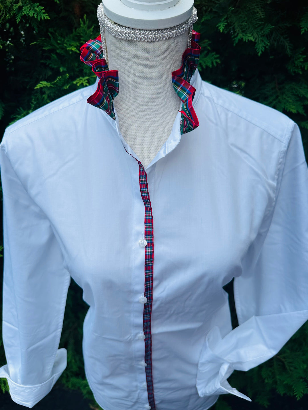 Kate Ruffled Ribbon Collar - White w Green & Red Stripe Ribbon (KT07)