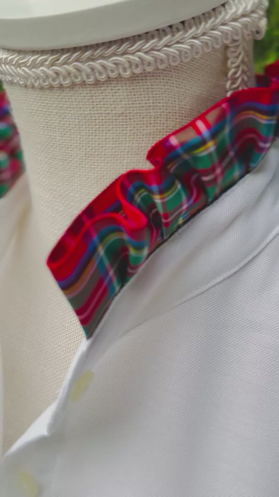 Mary Tyler Moore Holiday Ribbon Untucked Oxford  - White w Plaid Ribbon (MTM02)