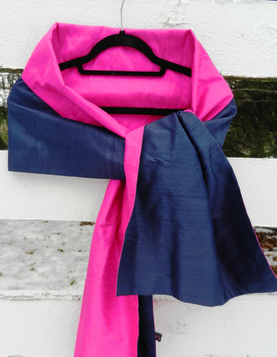 Silk Wrap in Navy w Hot Pink (LW72)